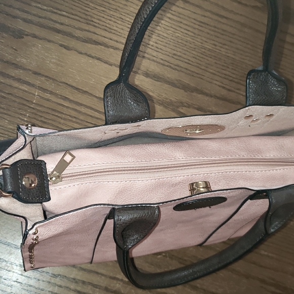 Multi Use Hand Bag/Purse - Picture 3 of 13